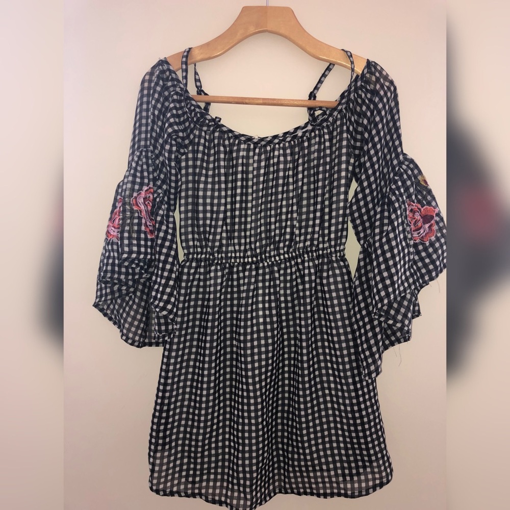 Checkerboard Pattern Dress W/ Rose Flowers Sleeves